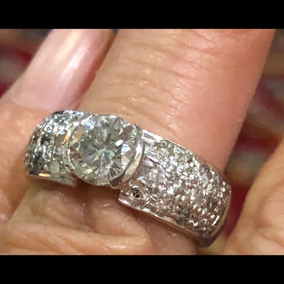 Sold!! Stunning g diamond ring! Over 1.5 Ct diamond in 14k gold - Picture 3 of 15